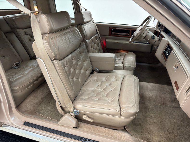 Cadillac-Fleetwood-1990-Antelope-Firemist-Antelope-32