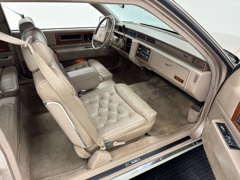 Cadillac-Fleetwood-1990-Antelope-Firemist-Antelope-33