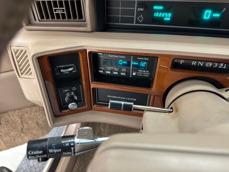 Cadillac-Fleetwood-1990-Antelope-Firemist-Antelope-37