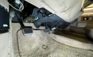 Cadillac-Fleetwood-1990-Antelope-Firemist-Antelope-42