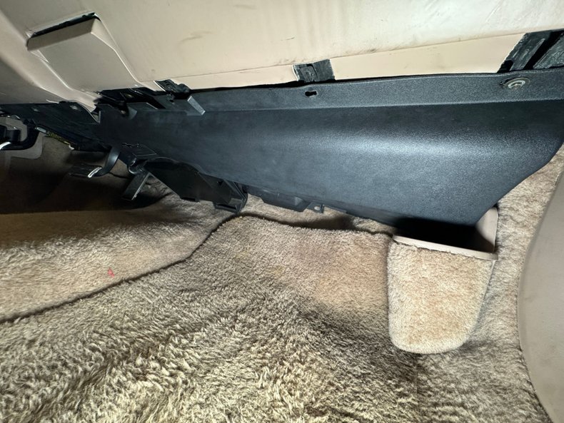 Cadillac-Fleetwood-1990-Antelope-Firemist-Antelope-43