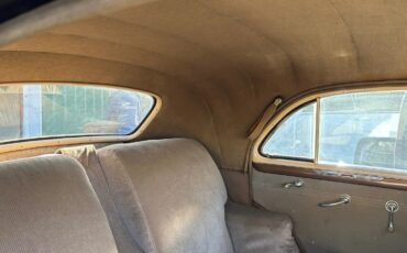 Cadillac-Lasalle-1940-Black-Tan-14