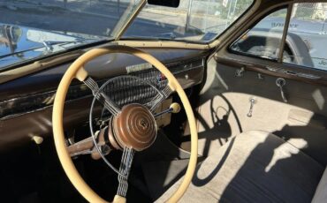 Cadillac-Lasalle-1940-Black-Tan-15