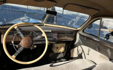 Cadillac-Lasalle-1940-Black-Tan-16