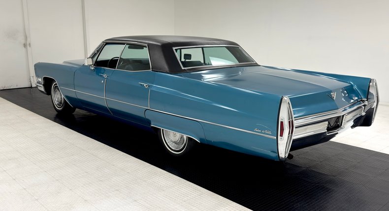 Cadillac-Sedan-deville-1968-Caribe-Aqua-Dark-Aqua-1