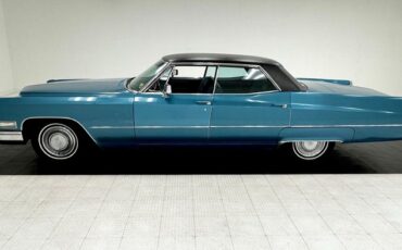 Cadillac-Sedan-deville-1968-Caribe-Aqua-Dark-Aqua