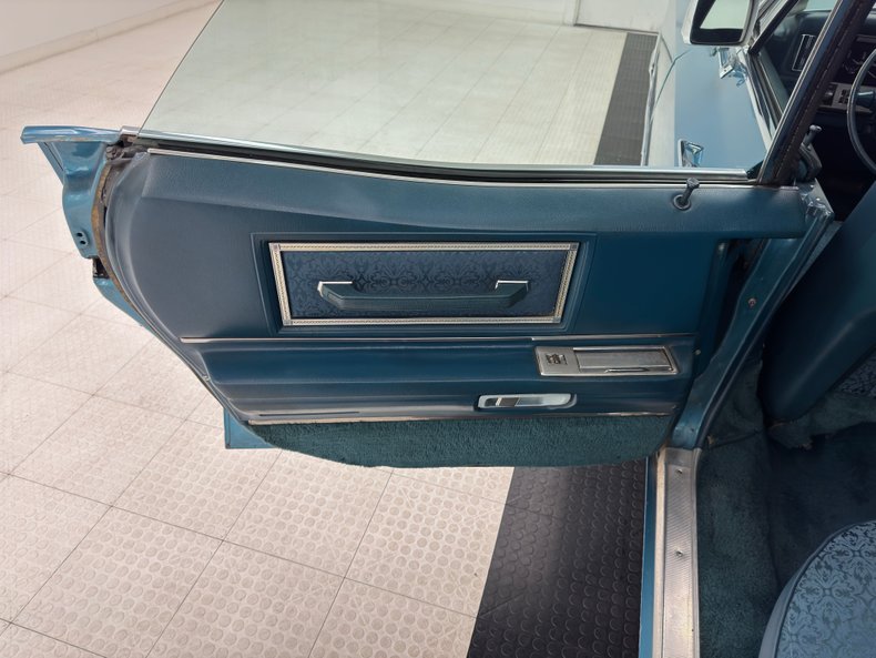 Cadillac-Sedan-deville-1968-Caribe-Aqua-Dark-Aqua-38