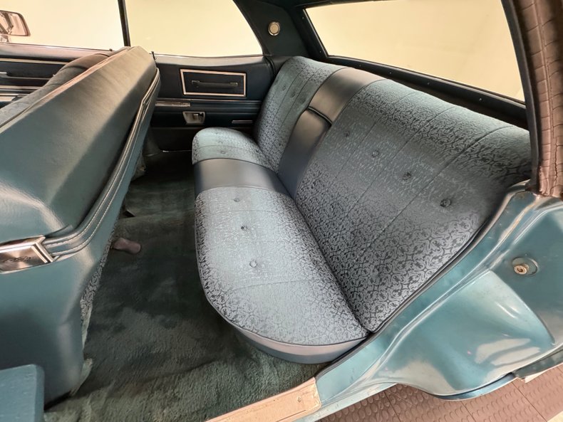 Cadillac-Sedan-deville-1968-Caribe-Aqua-Dark-Aqua-43