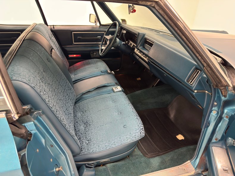 Cadillac-Sedan-deville-1968-Caribe-Aqua-Dark-Aqua-46