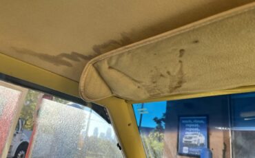 Cadillac-Sedan-deville-1977-Gold-Gold-2