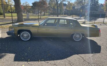 Cadillac-Sedan-deville-1977-Gold-Gold-4