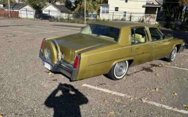 Cadillac-Sedan-deville-1977-Gold-Gold-5