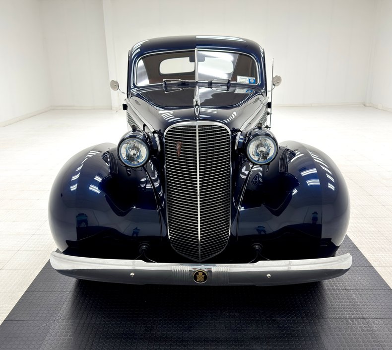 Cadillac-Series-60-1937-Sudan-Blue-Saddle-10