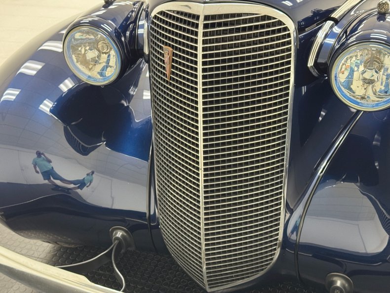 Cadillac-Series-60-1937-Sudan-Blue-Saddle-11