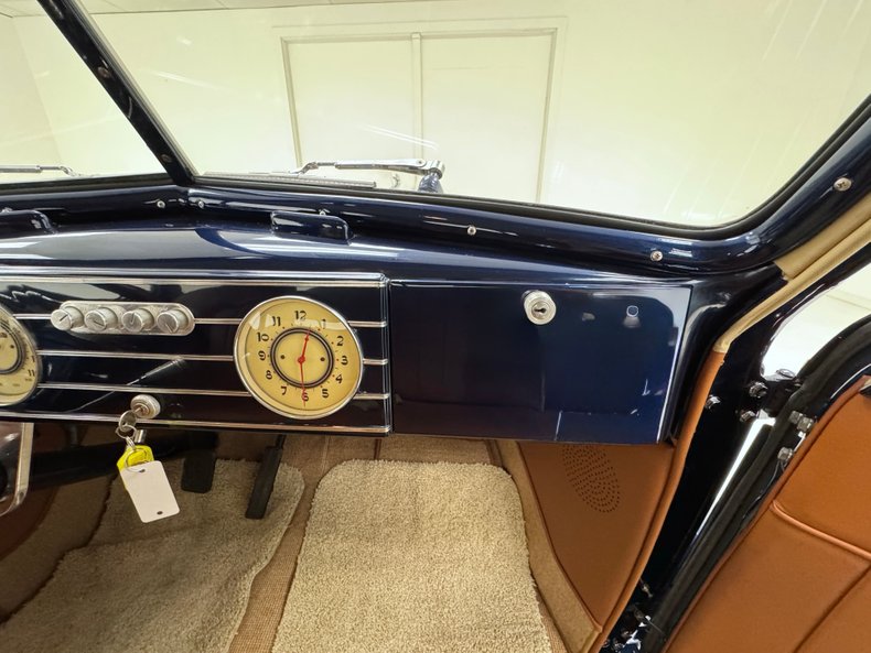 Cadillac-Series-60-1937-Sudan-Blue-Saddle-40