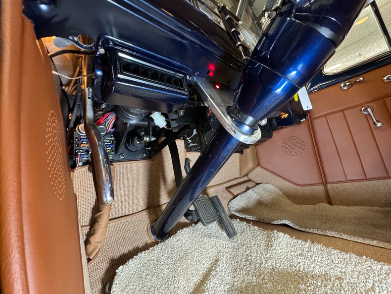 Cadillac-Series-60-1937-Sudan-Blue-Saddle-41