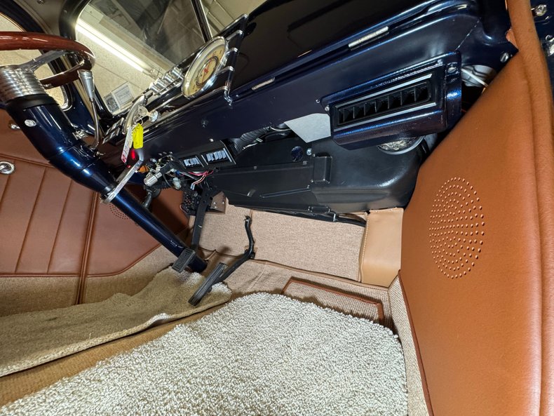 Cadillac-Series-60-1937-Sudan-Blue-Saddle-42