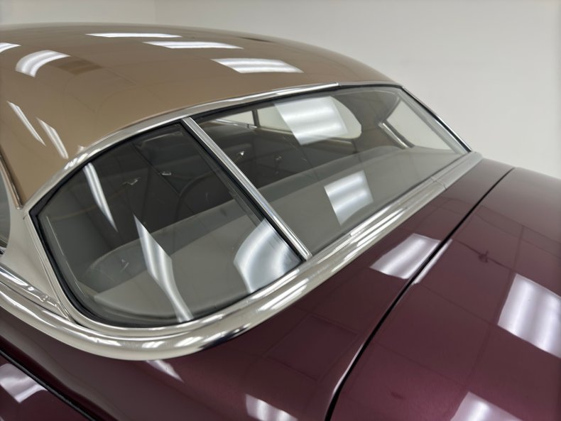 Cadillac-Series-61-1950-Burgundy-Dark-Gray-15