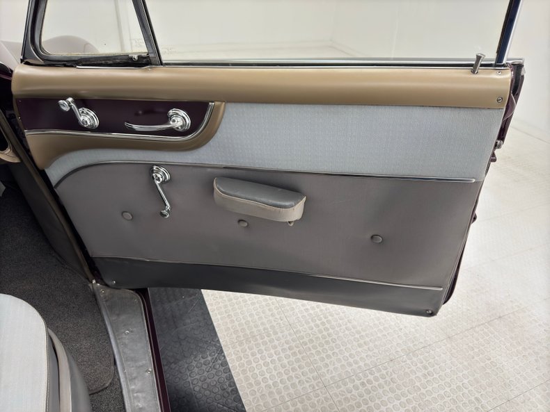 Cadillac-Series-61-1950-Burgundy-Dark-Gray-24