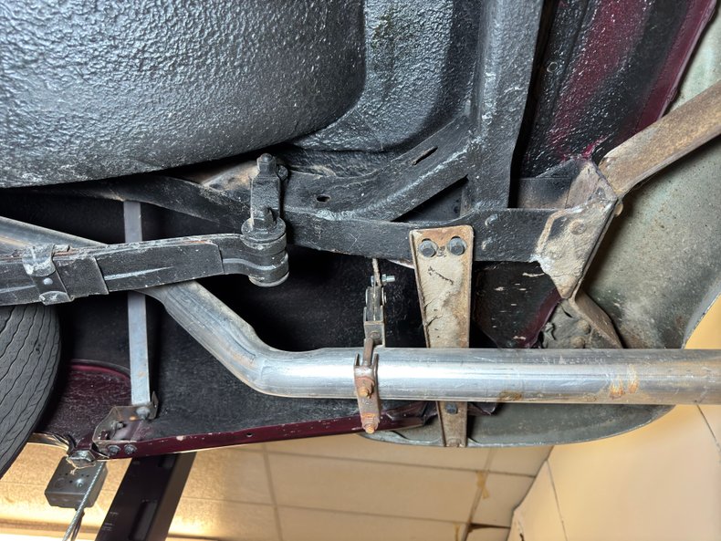 Cadillac-Series-61-1950-Burgundy-Dark-Gray-41