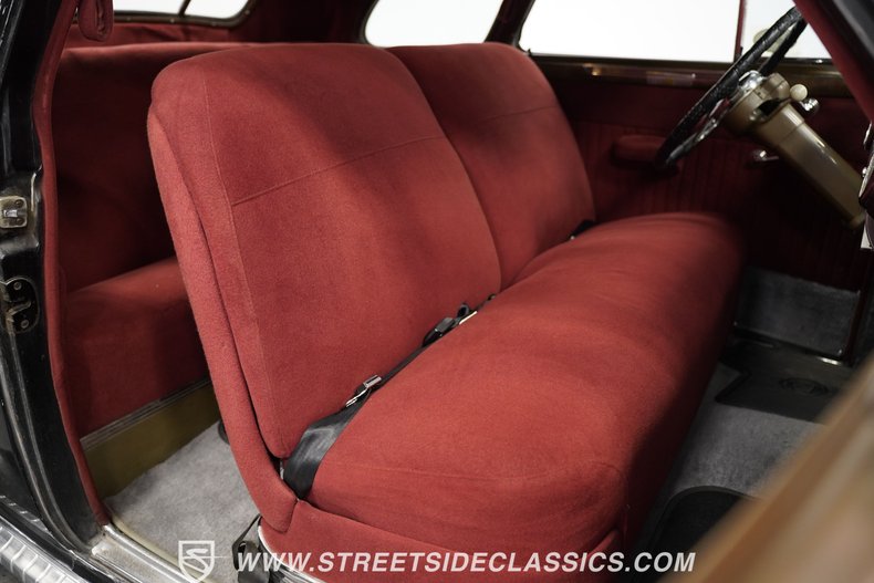 Cadillac-Series-62-1941-Black-Burgundy-7