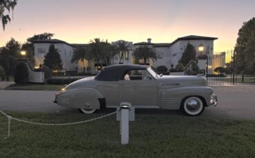 Cadillac-Series-62-1941-Tan-Dark-Gray-14