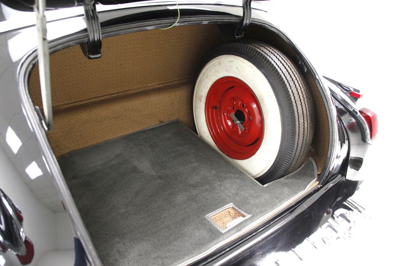 Cadillac-Series-63-1941-Black-Gray-22