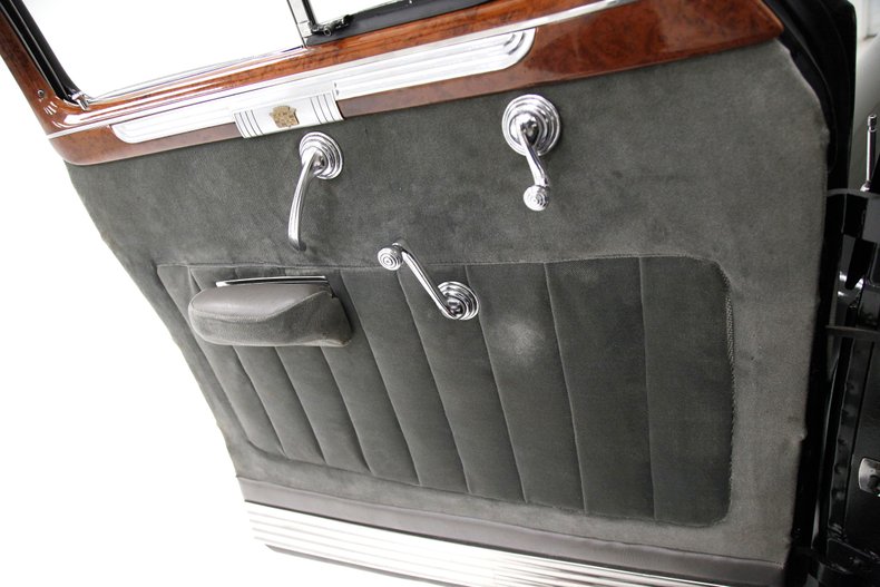 Cadillac-Series-63-1941-Black-Gray-24