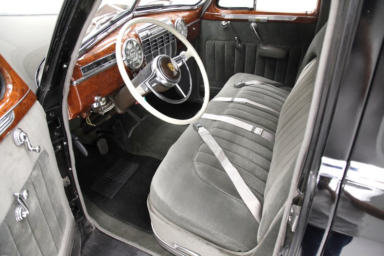 Cadillac-Series-63-1941-Black-Gray-25