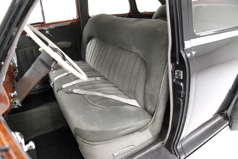 Cadillac-Series-63-1941-Black-Gray-26