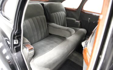 Cadillac-Series-63-1941-Black-Gray-32