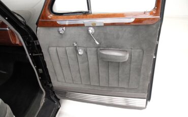 Cadillac-Series-63-1941-Black-Gray-33