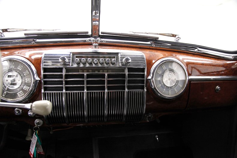 Cadillac-Series-63-1941-Black-Gray-39