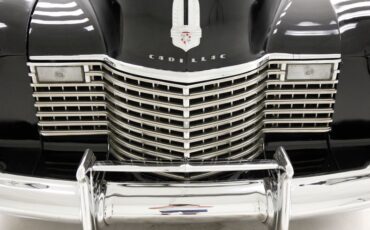 Cadillac-Series-63-1941-Black-Gray-9