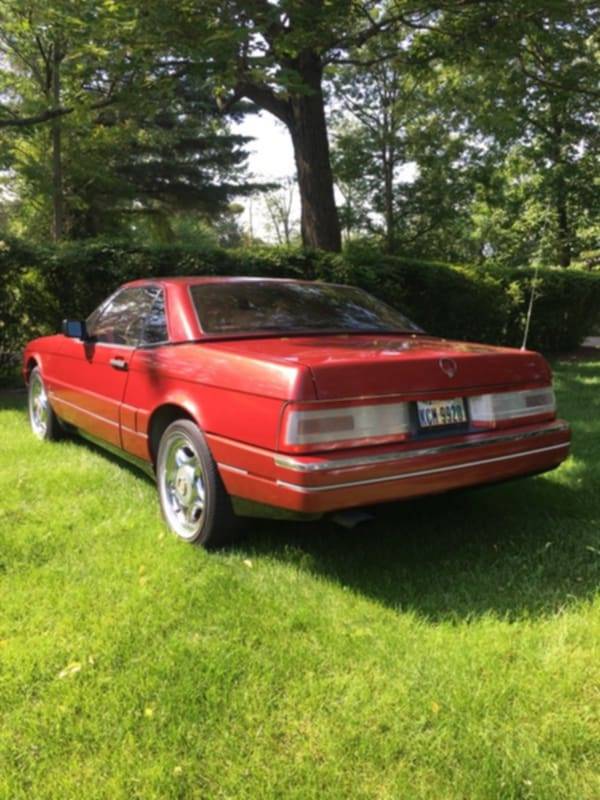 Cadillac-allante-1987-11