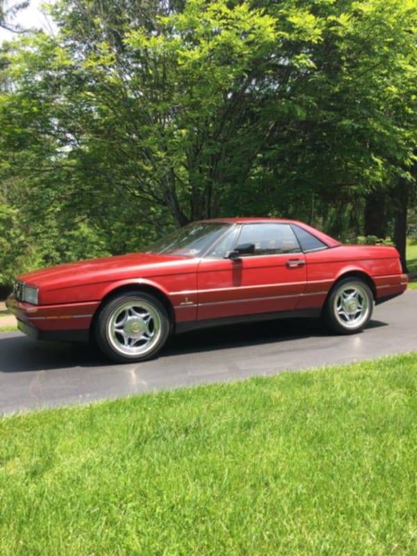 Cadillac-allante-1987