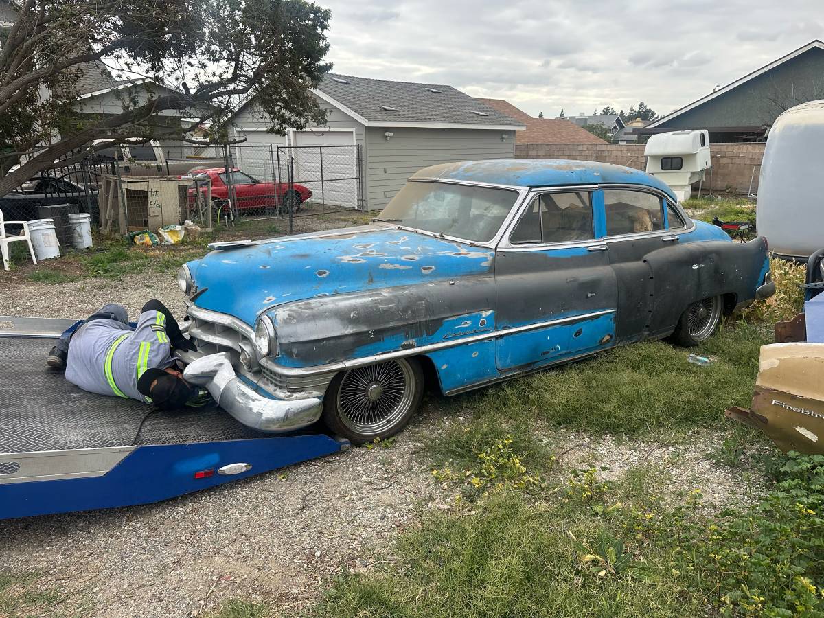 Cadillac-deville-1951-blue-3