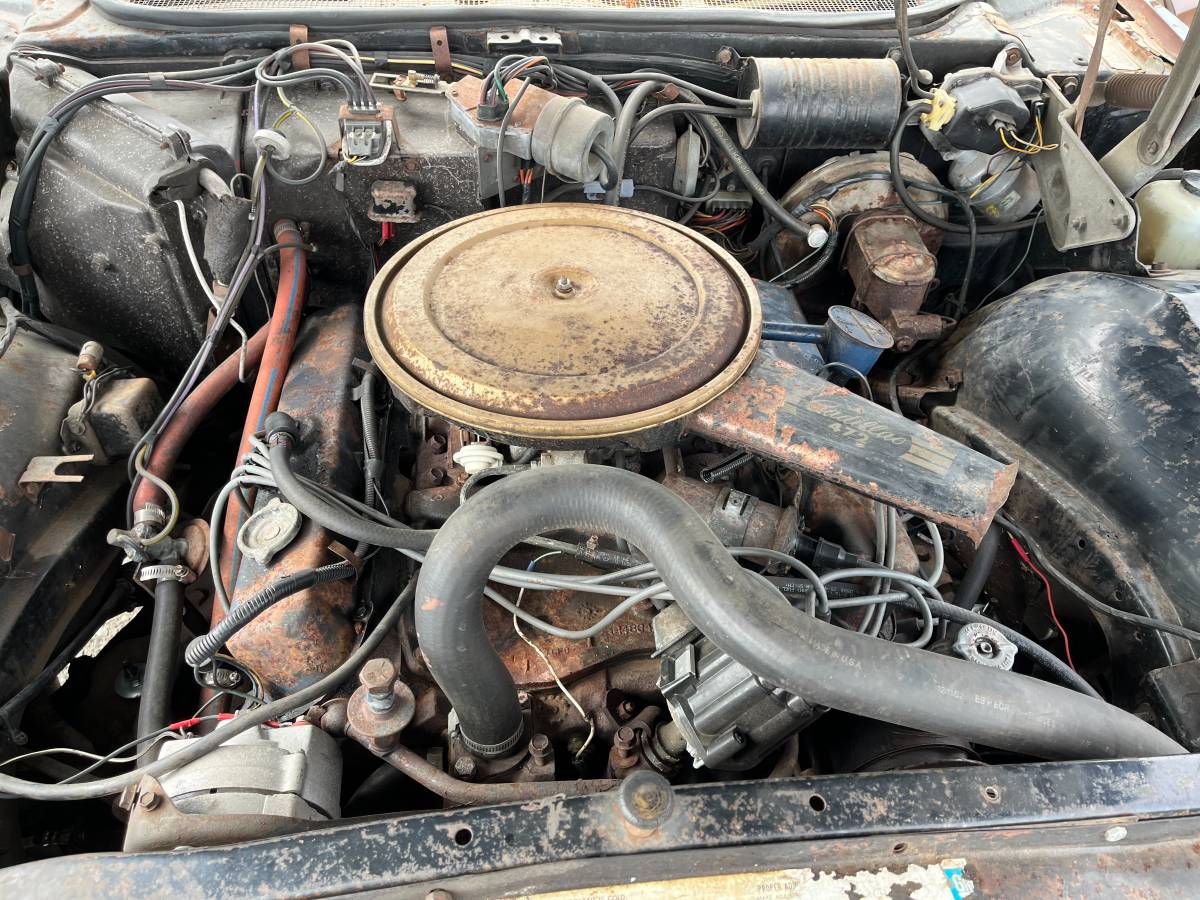 Cadillac-deville-1968-brown-34