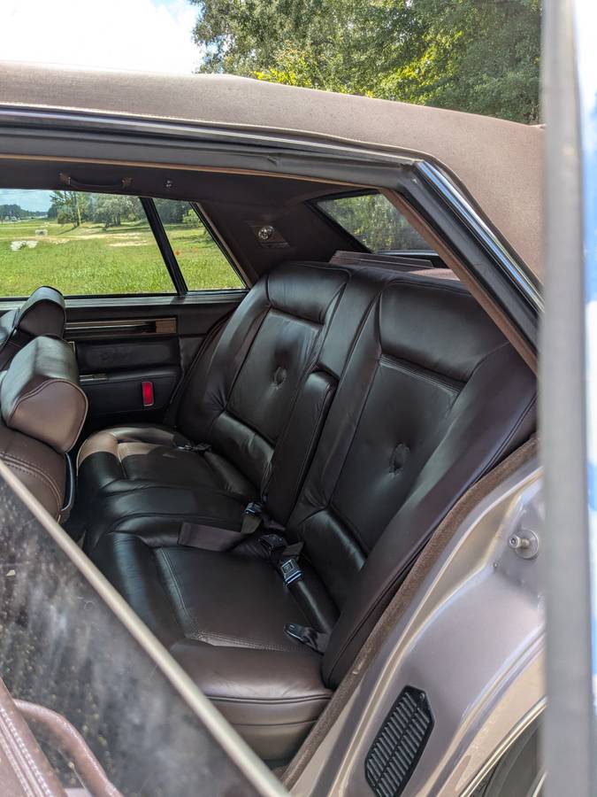 Cadillac-seville-elegante-1984-brown-2