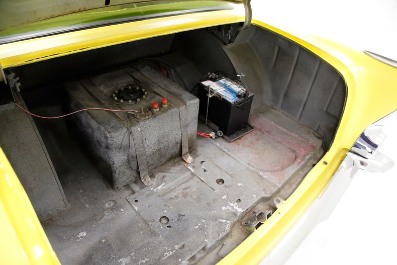 Chevrolet-150-1957-Yellow-White-11