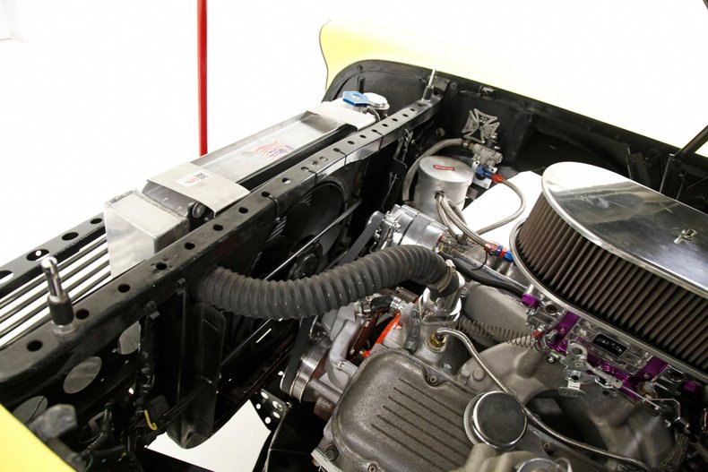 Chevrolet-150-1957-Yellow-White-20