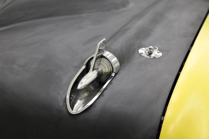 Chevrolet-150-1957-Yellow-White-23