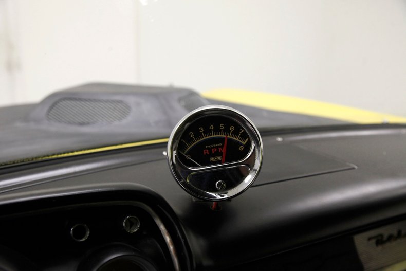 Chevrolet-150-1957-Yellow-White-35