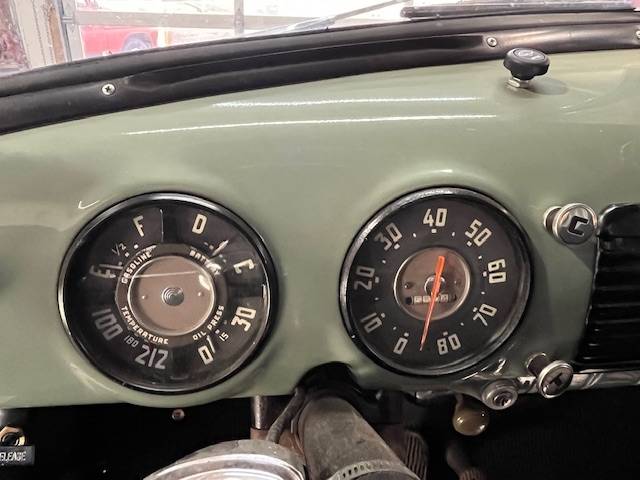 Chevrolet-1948-green-10