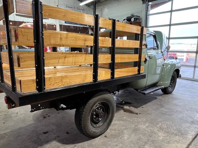 Chevrolet-1948-green-14