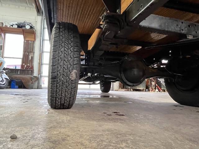 Chevrolet-1948-green-16