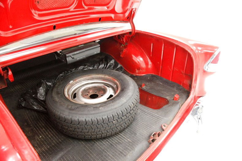 Chevrolet-210-1955-Red-White-23