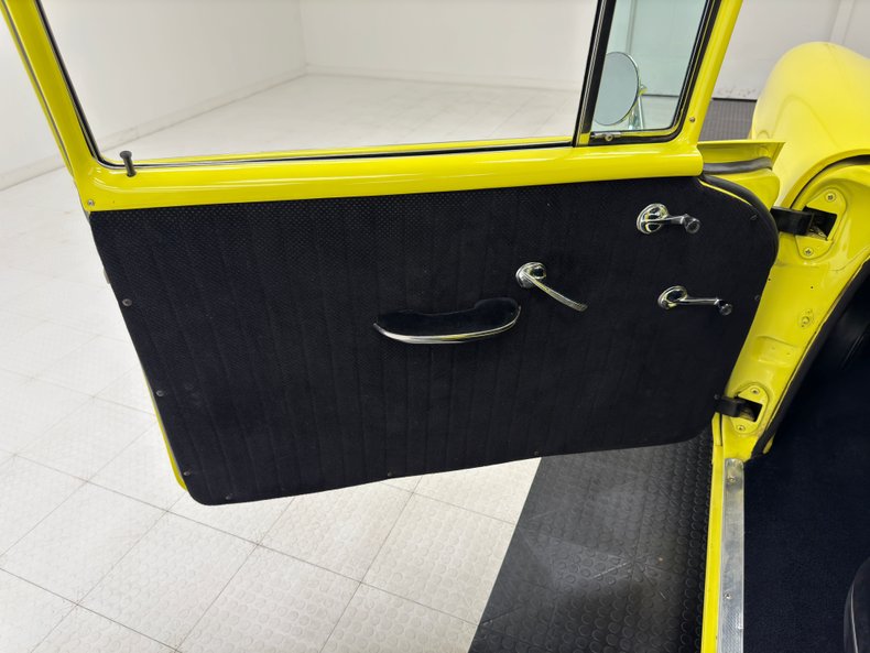 Chevrolet-210-1955-Yellow-Black-29