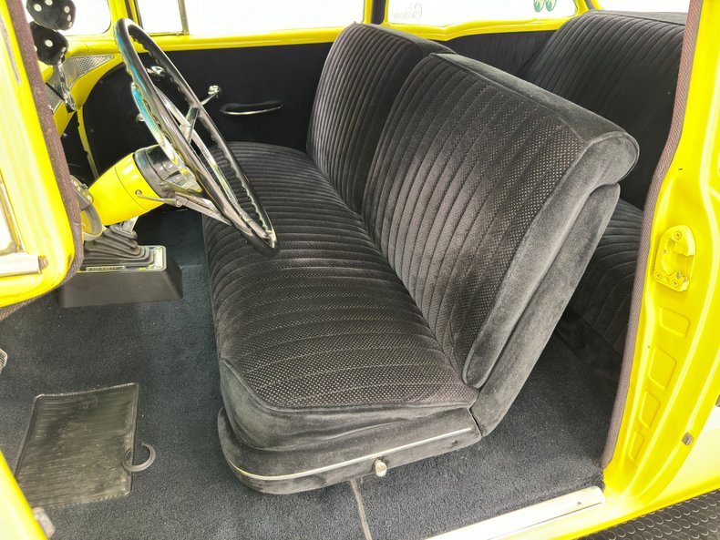 Chevrolet-210-1955-Yellow-Black-31