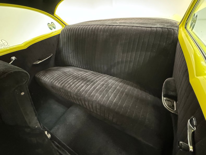 Chevrolet-210-1955-Yellow-Black-33